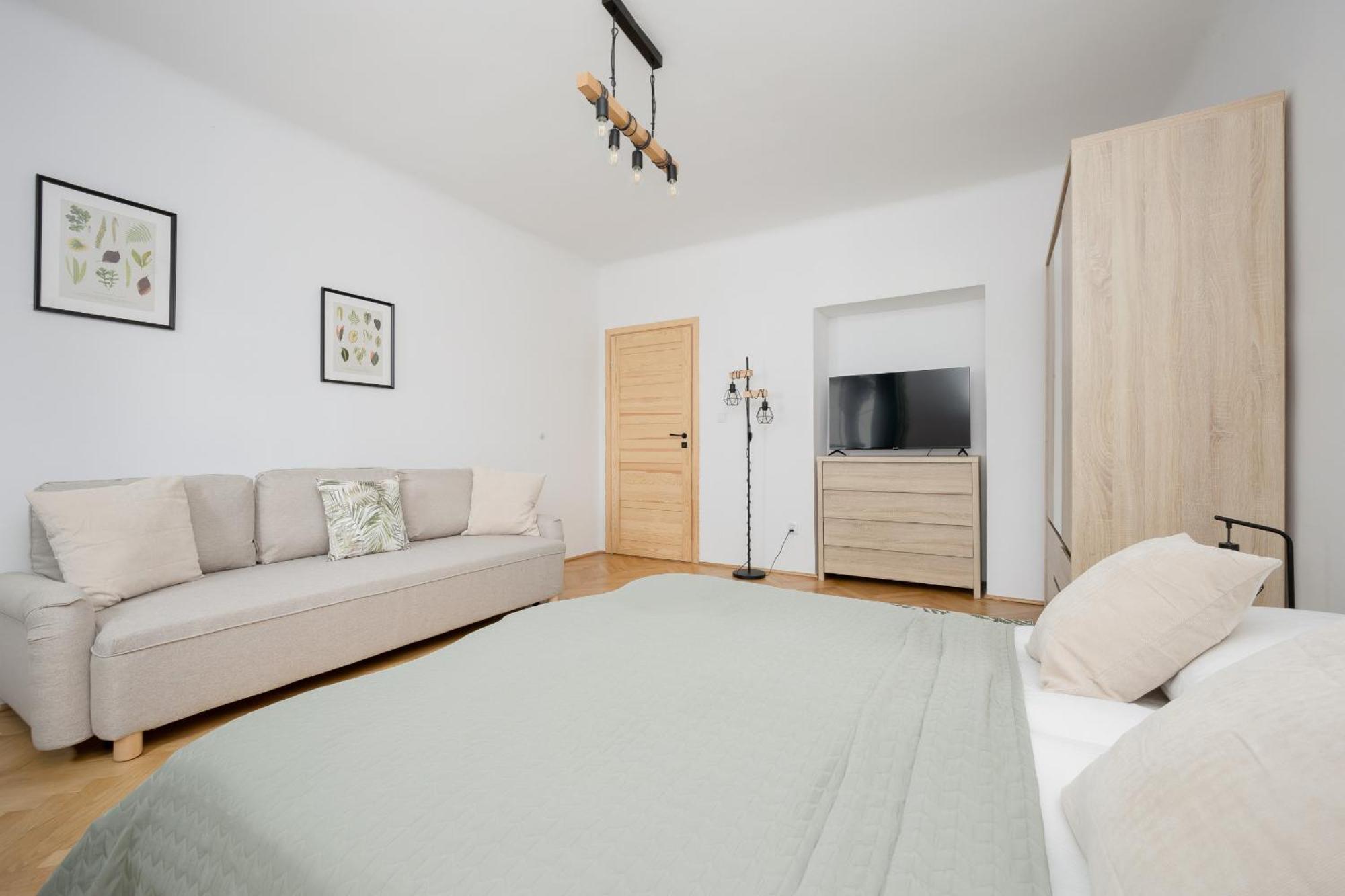 Spacious Apartment For 6 People Near The Old Town By Noclegi Renters Varsovia Exterior foto