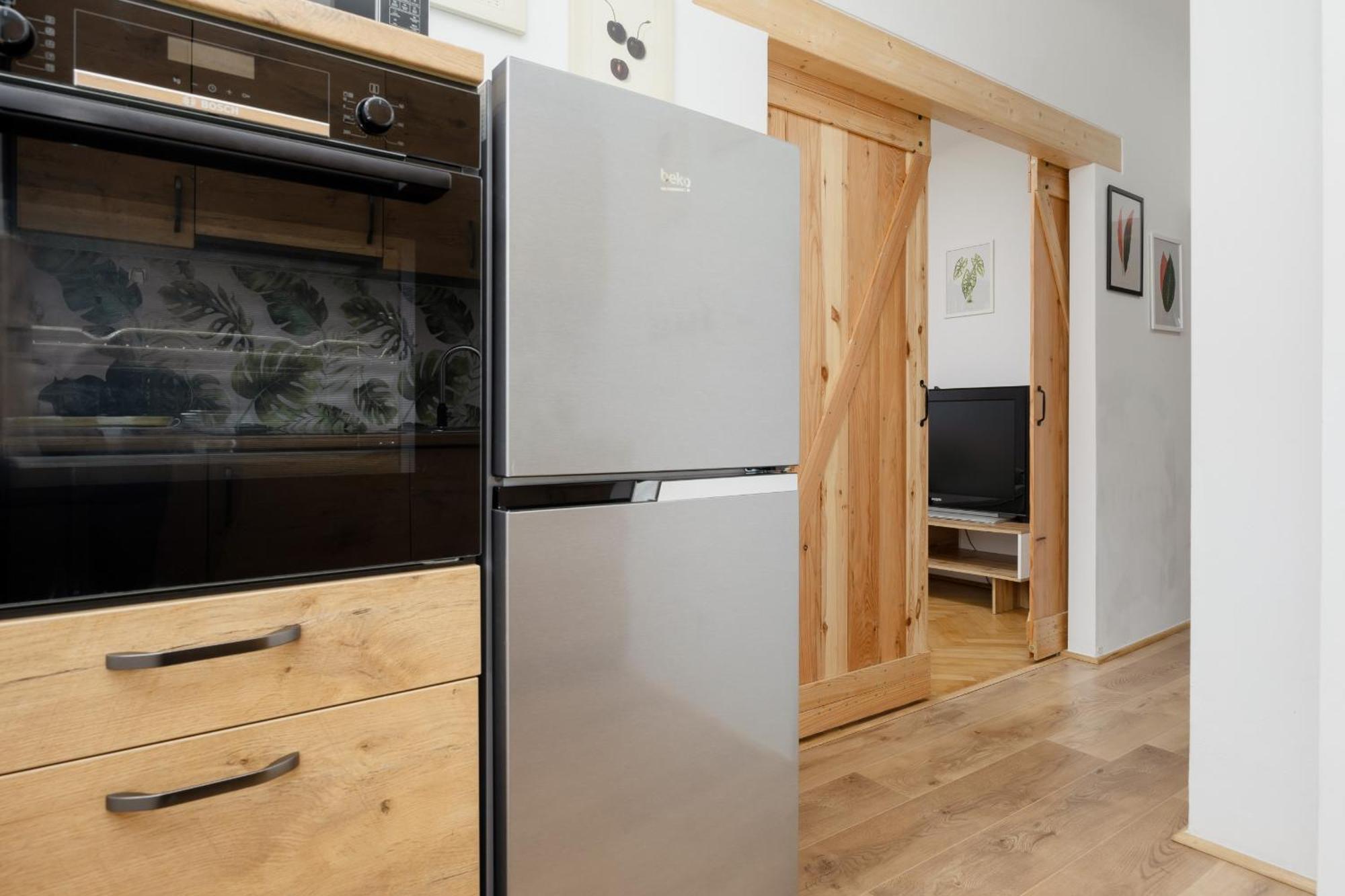Spacious Apartment For 6 People Near The Old Town By Noclegi Renters Varsovia Exterior foto
